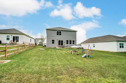 Exterior - 3286 Shadow Ridge Ct, Morrow, OH 45152 photo 9 of 11