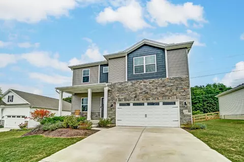 Exterior - 3286 Shadow Ridge Ct, Morrow, OH 45152 photo 3 of 11