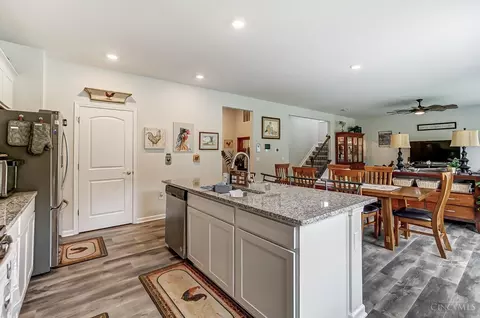 Kitchen - 3286 Shadow Ridge Ct, Morrow, OH 45152 photo 3 of 5