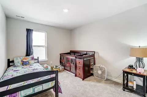 Bedroom - 3286 Shadow Ridge Ct, Morrow, OH 45152 photo 4 of 10