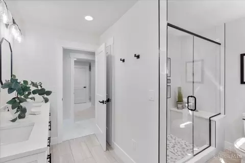 Other - 3925 Paxton Ave, Cincinnati, OH 45209 photo 4 of 8