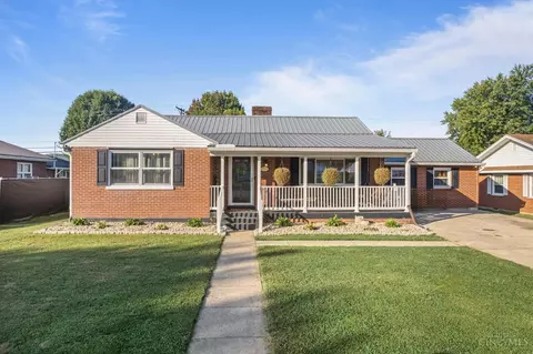 1721 Christopher Rd, Aberdeen, OH 45101