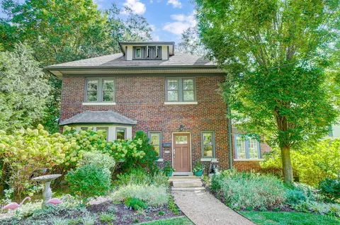 6226 Robison Rd, Cincinnati, OH 45213