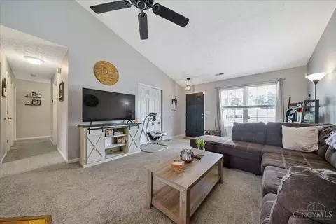 Entry Way - 94 Flintstone Dr, Harrison, OH 45030 photo 1 of 2