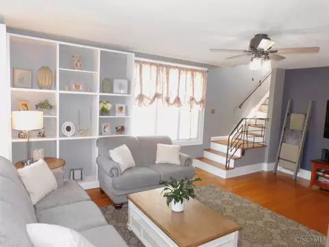 Living - 1122 Omena Pl, Cincinnati, OH 45238 photo 4 of 6
