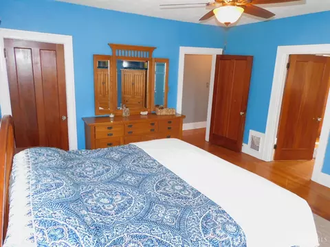 Bedroom - 1122 Omena Pl, Cincinnati, OH 45238 photo 2 of 10