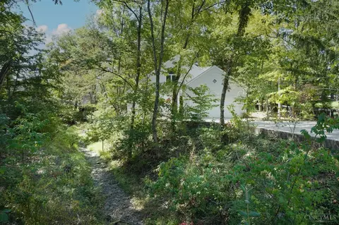 10275 Pendery Dr, Montgomery, OH 45242 photo 2