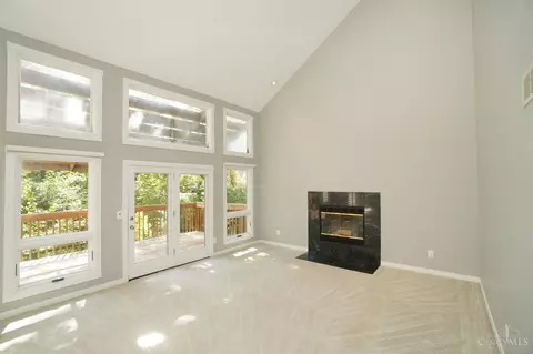 10275 Pendery Dr, Montgomery, OH 45242 photo 6