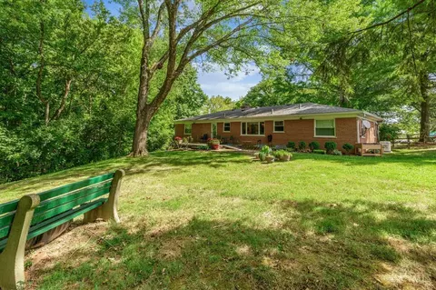 Exterior - 2619 Beechmar Dr, Cincinnati, OH 45230 photo 4 of 9