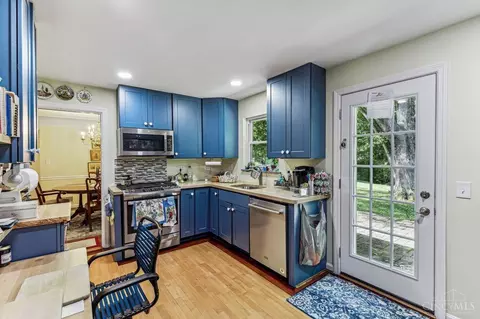 Kitchen - 2619 Beechmar Dr, Cincinnati, OH 45230 photo 1 of 4
