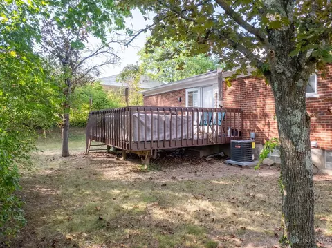 Exterior - 1318 Meredith Dr, Cincinnati, OH 45231 photo 3 of 6