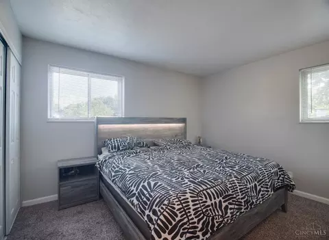 Bedroom - 1318 Meredith Dr, Cincinnati, OH 45231 photo 2 of 3