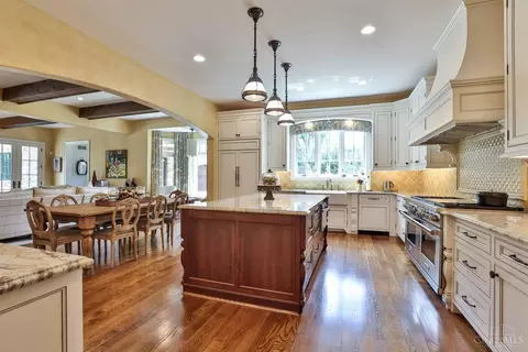 Kitchen - 7740 Given Rd, Cincinnati, OH 45243 photo 1 of 8