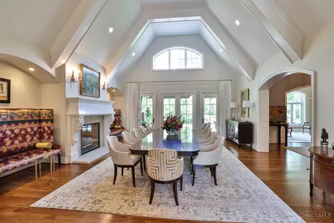Dining - 7740 Given Rd, Cincinnati, OH 45243 photo 1 of 6