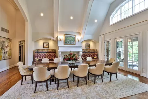 Dining - 7740 Given Rd, Cincinnati, OH 45243 photo 3 of 6