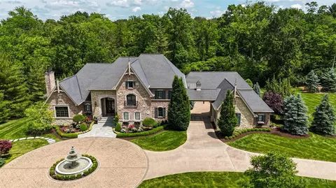 7740 Given Rd, Cincinnati, OH 45243