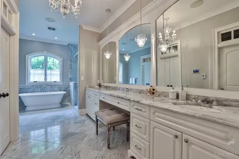 Bath - 7740 Given Rd, Cincinnati, OH 45243 photo 3 of 11