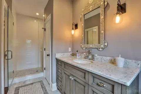 Bath - 7740 Given Rd, Cincinnati, OH 45243 photo 8 of 11