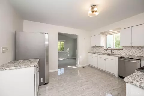 214 Ridgeway Rd, Cincinnati, OH 45216 photo 8