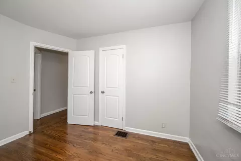 214 Ridgeway Rd, Cincinnati, OH 45216 photo 17
