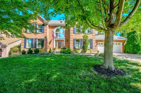 6 Paisley Dr, Milford, OH 45150