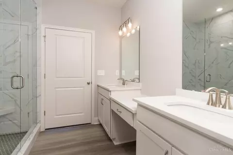 Bath - 2481 Bartram Ln, Harrison, OH 45030 photo 3 of 5