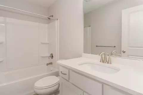 Bath - 2481 Bartram Ln, Harrison, OH 45030 photo 5 of 5