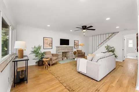 Living - 4148 School Section Rd, Cincinnati, OH 45211 photo 3 of 5