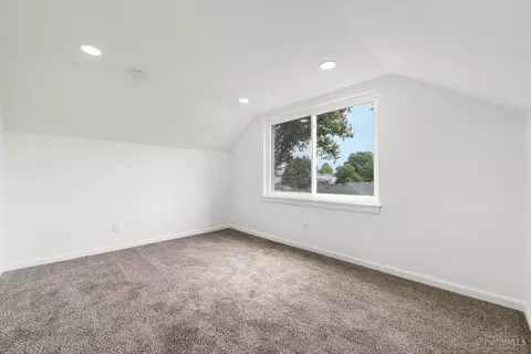 Bedroom - 4148 School Section Rd, Cincinnati, OH 45211 photo 5 of 7