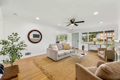 Living - 4148 School Section Rd, Cincinnati, OH 45211 photo 1 of 5