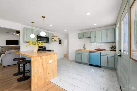 Kitchen - 4148 School Section Rd, Cincinnati, OH 45211 photo 1 of 4
