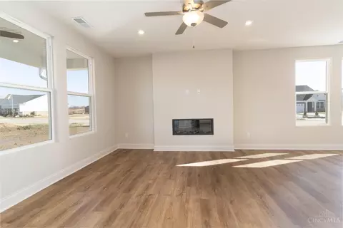 Living - 2483 Bartram Ln, Harrison, OH 45030 photo 3 of 7