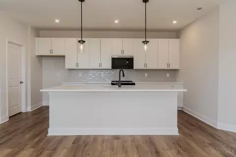 Kitchen - 2483 Bartram Ln, Harrison, OH 45030 photo 2 of 3