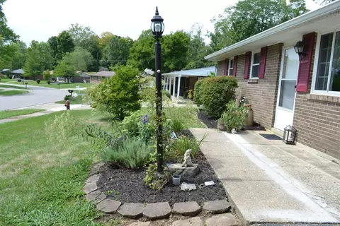 724 Winding Way, Cincinnati, OH 45245 photo 38