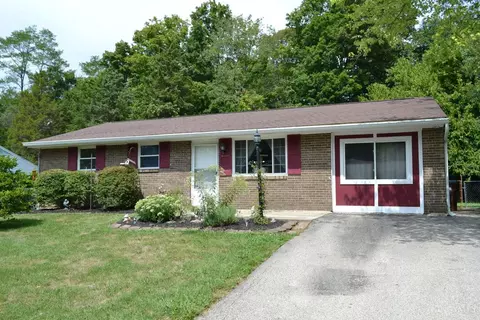 724 Winding Way, Cincinnati, OH 45245 photo 2