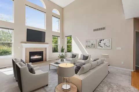 Living - 4493 Devon Ct, Mason, OH 45040 photo 1 of 10