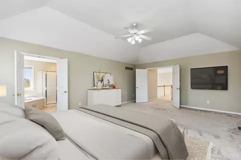 Bedroom - 4493 Devon Ct, Mason, OH 45040 photo 1 of 9