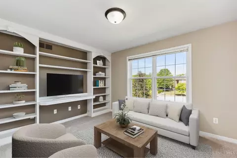 Living - 4493 Devon Ct, Mason, OH 45040 photo 10 of 10