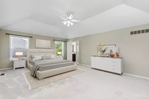 Bedroom - 4493 Devon Ct, Mason, OH 45040 photo 2 of 9