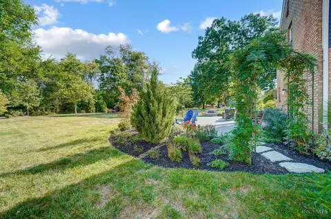 Exterior - 620 Brandy Way, Cincinnati, OH 45244 photo 6 of 9