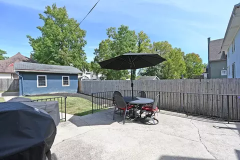 Exterior - 1280 Paddock Hills Ave, Cincinnati, OH 45229 photo 5 of 7