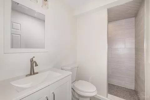 Bath - 59 Beech Cir, Amelia, OH 45102 photo 2 of 2