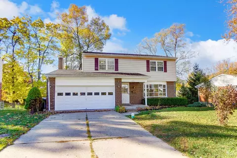 1445 Rambler Pl, Mount Healthy, OH 45231
