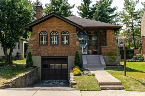 3427 Oak View Pl, Cincinnati, OH 45209