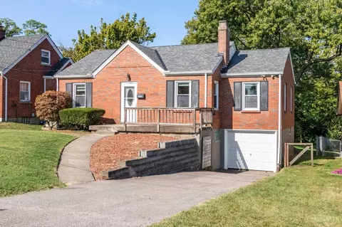 5229 Arrow Ave, Cincinnati, OH 45247