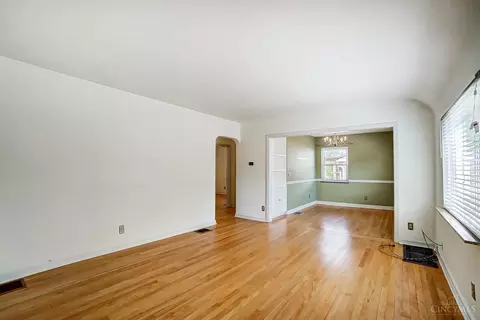 8463 Wicklow Ave, Cincinnati, OH 45236 photo 3