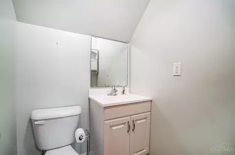 8463 Wicklow Ave, Cincinnati, OH 45236 photo 21