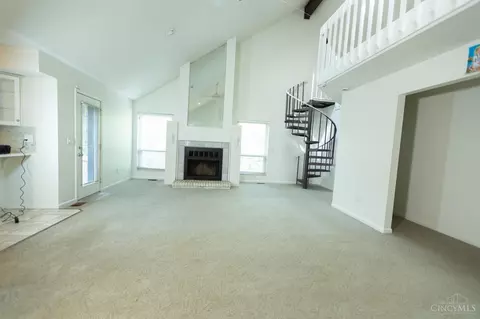 Living - 10619 Stargate Ln, Cincinnati, OH 45240 photo 5 of 6