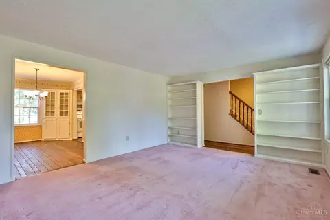 2128 Galloway Ct, Cincinnati, OH 45240 photo 8