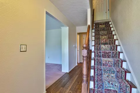 2128 Galloway Ct, Cincinnati, OH 45240 photo 4